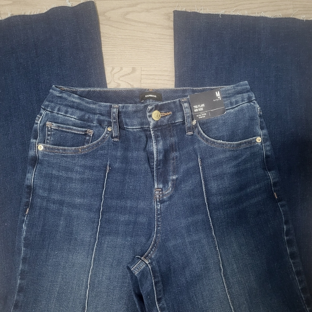 Express 70s Flare Mid Rise jeans sz med